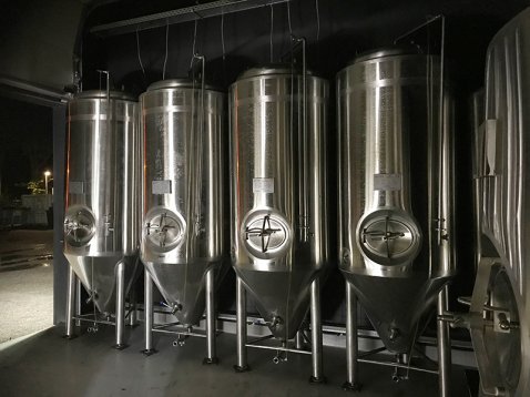 荷蘭客戶的釀酒設備安裝完成！